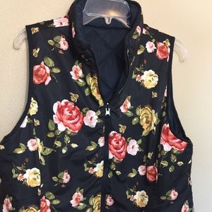 Kenzie  jeans puffer reversible vest size L